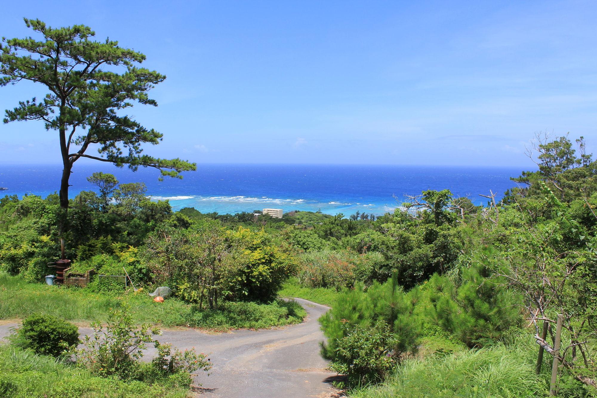 Panorama Ocean View Cottage Motobu Exterior photo